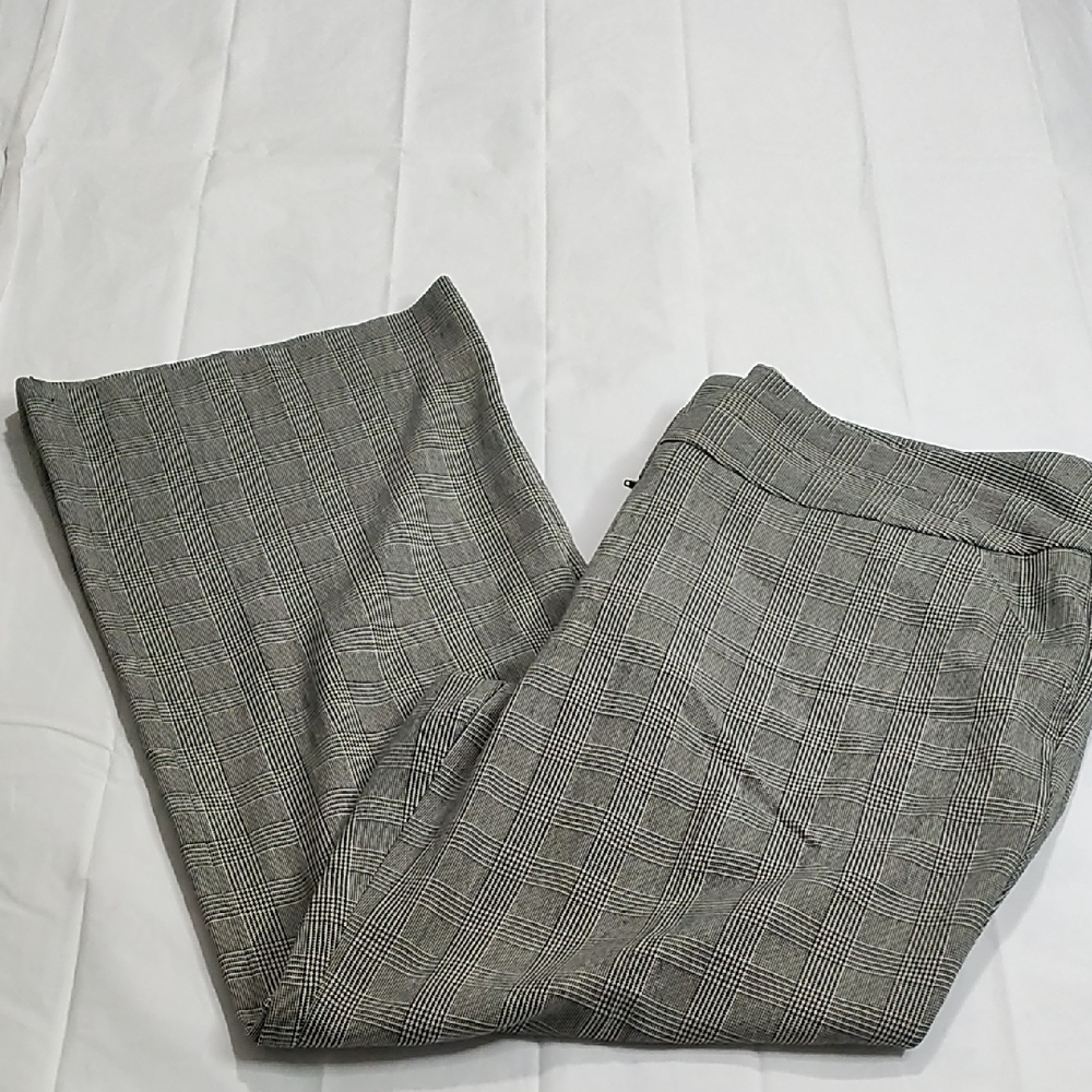 Apt. 9 Black and White Checkered‎ Pants Size 16